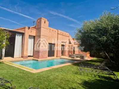 Villa Route de Fès: Vue Atlas, Piscine, Meublée