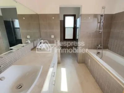 Duplex d'Exception – Avenue Mohammed VI