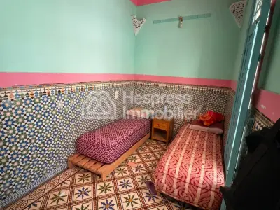 Riad with title deed, 151 m², 8 bedrooms, terrace with Medina view