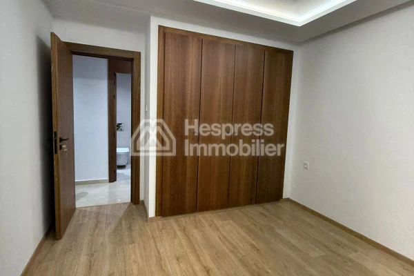 Appartement neuf en location à El Menzeh