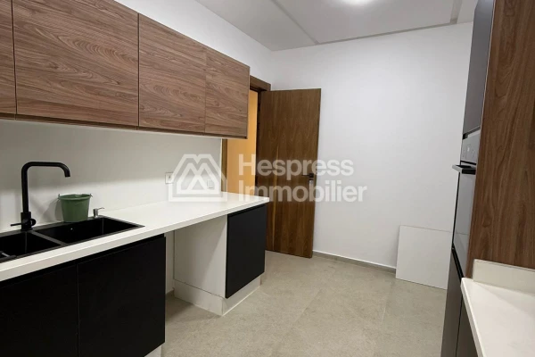 Appartement neuf en location à El Menzeh