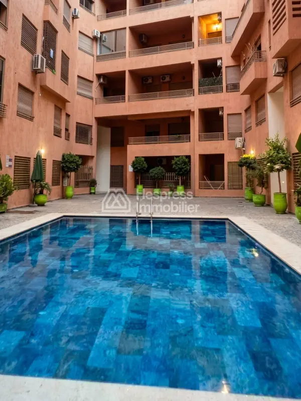 Superbe studio à vendre à Route Casablanca. 1 chambre. Bien meublé