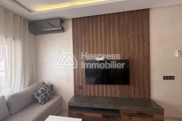 Superbe studio à vendre à Route Casablanca. 1 chambre. Bien meublé
