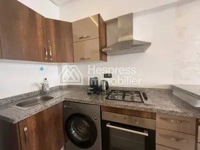 Superbe studio à vendre à Route Casablanca. 1 chambre. Bien meublé