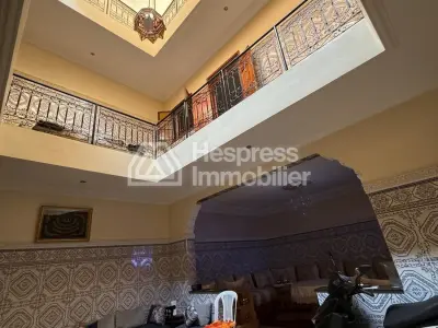 Vente d'un superbe riad à Riad Zitoun. 4 belles chambres