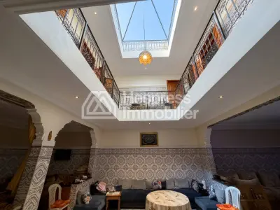 Vente d'un superbe riad à Riad Zitoun. 4 belles chambres