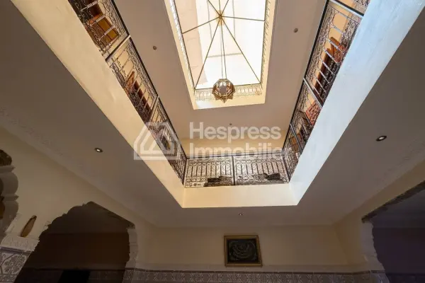 Vente d'un superbe riad à Riad Zitoun. 4 belles chambres