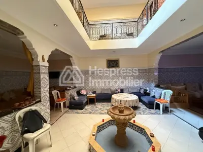Vente d'un superbe riad à Riad Zitoun. 4 belles chambres