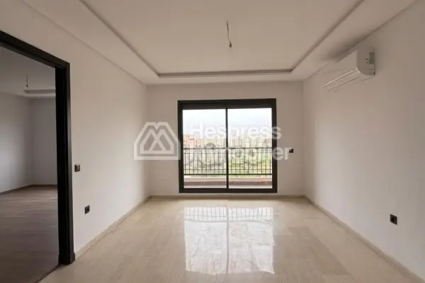 Vend appartement à Route Casablanca. 3 chambres agréables