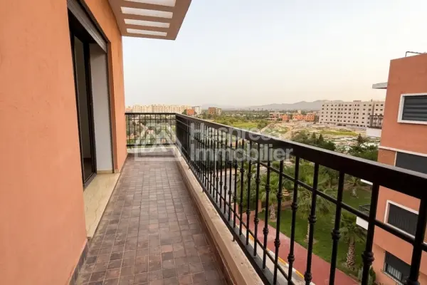 Vend appartement à Route Casablanca. 3 chambres agréables