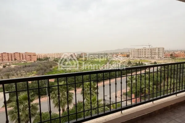 Vend appartement à Route Casablanca. 3 chambres agréables