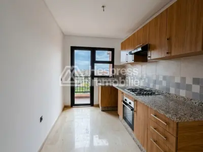 Apartment for sale on Route Casablanca. 3 comfortable bedrooms.