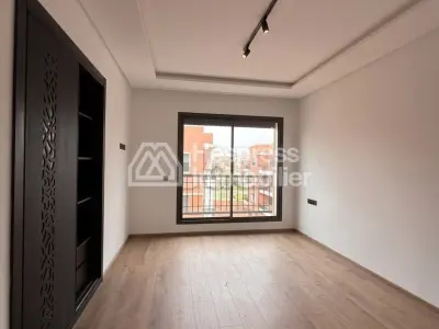 Apartment for sale on Route Casablanca. 3 comfortable bedrooms.