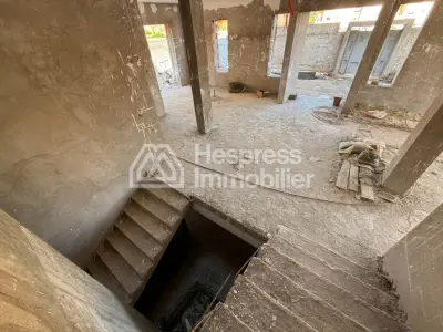 Villa semi finie Adresse d’exception sur le Boulevard Mohammed VI à Marrakech