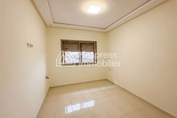 Studio en vente à Route Casablanca. Surface totale 46 m². Conciergerie à disposition, système de climatisation