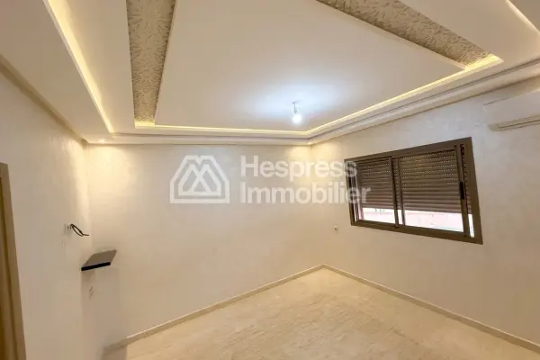 Studio en vente à Route Casablanca. Surface totale 46 m². Conciergerie à disposition, système de climatisation