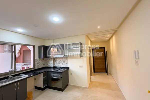 Studio en vente à Route Casablanca. Surface totale 46 m². Conciergerie à disposition, système de climatisation