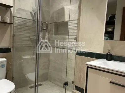 Appartement à vendre à Guéliz. Surface totale 111 m². Meublé