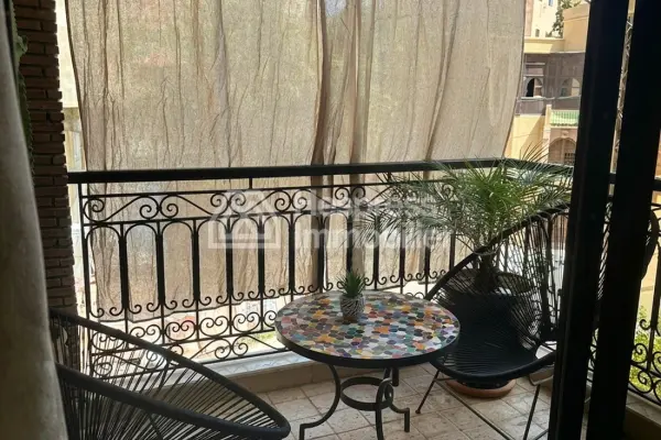 Appartement à vendre à Guéliz. Surface totale 111 m². Meublé