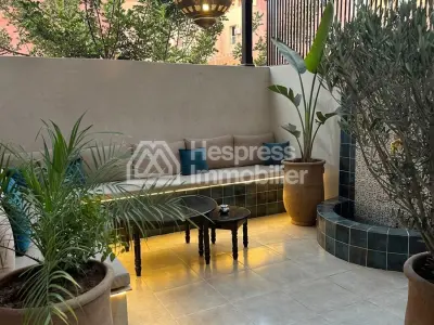 Appartement à vendre à Guéliz. Surface totale 111 m². Meublé
