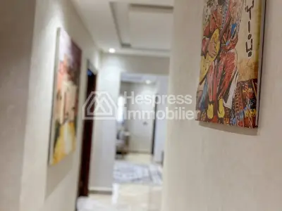Appartement à vendre à Guéliz. Surface totale 111 m². Meublé