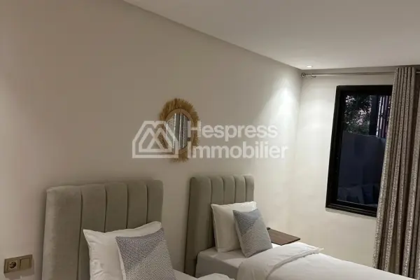 Appartement à vendre à Guéliz. Surface totale 111 m². Meublé