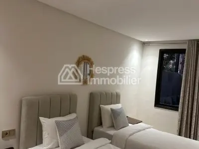Appartement à vendre à Guéliz. Surface totale 111 m². Meublé
