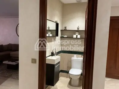 Appartement à vendre à Guéliz. Surface totale 111 m². Meublé