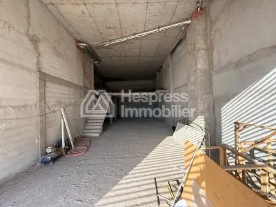 Attractive commercial premises for sale at Gueliz . Area: 206 m²