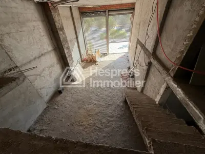 Attractive commercial premises for sale at Gueliz . Area: 206 m²