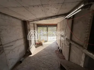 Attractive commercial premises for sale at Gueliz . Area: 206 m²