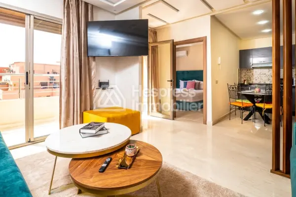 Bel studio à vendre á madam plaza. Surface de 61 m². Meublé