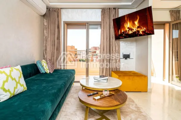 Bel studio à vendre á madam plaza. Surface de 61 m². Meublé