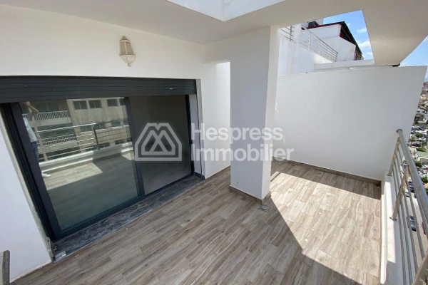 Triplex for sale, 238m² in Tangier
