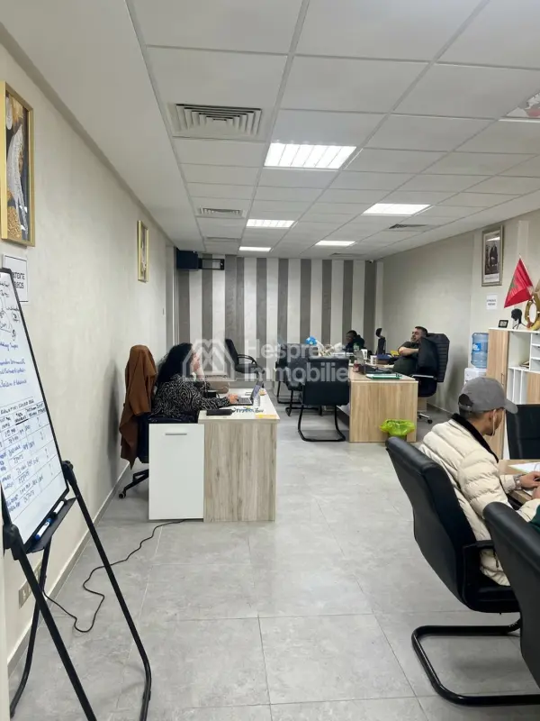 Plateau de bureau à louer