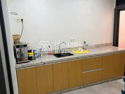Plateau de bureau à louer