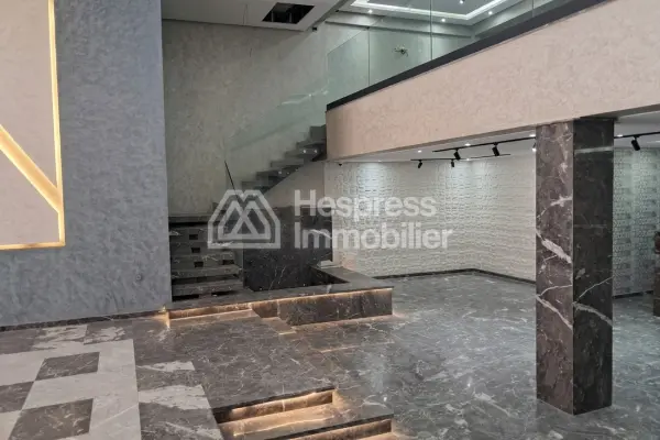 Beautiful commercial space for long-term rent