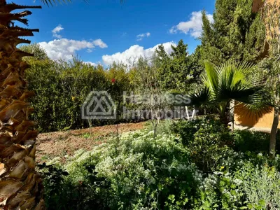 Ferme avec Villa Plain Pied à Vendre à Ghmat – Route de L’Ourika Milkiya