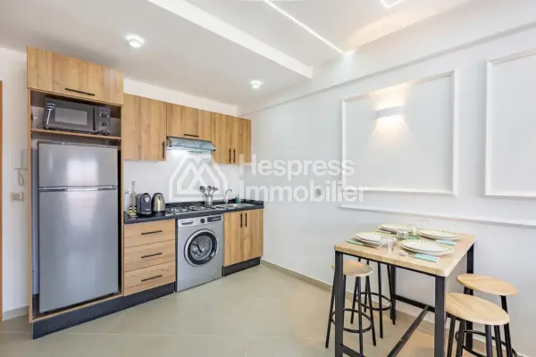 Apartment for sale at Gueliz . Comfortable 2-room apartment. Furnished.