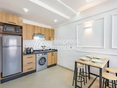 Apartment for sale at Gueliz . Comfortable 2-room apartment. Furnished.