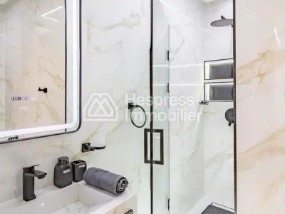 Apartment for sale at Gueliz . Comfortable 2-room apartment. Furnished.