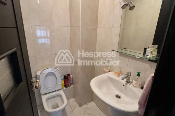 Apartment for sale in Gueliz . 1 beautiful bedroom. Furnished.