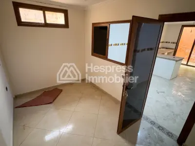 فيلا فاخرة للبيع في Hay Targa . خمس غرف مريحة. مواقف سيارات