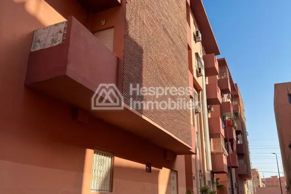 Apartment for sale in Ain Mezouar . 3 rooms. Furnished