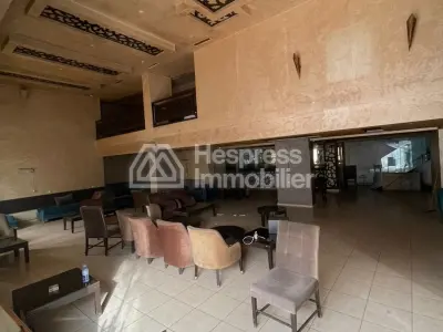 Ideal commercial premises for a shop or restaurant