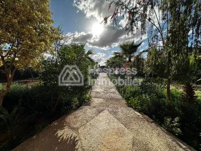 Ferme avec Villa Plain Pied à Vendre à Ghmat – Route de L’Ourika Milkiya