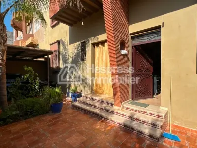 Beautiful villa for rent with good price.