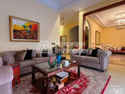 Beautiful villa for rent with good price.