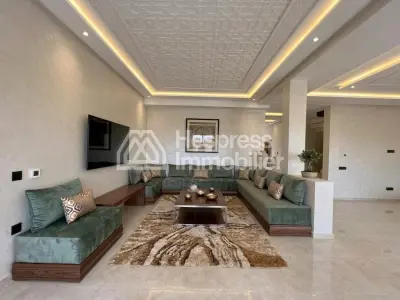 Opportunity: Villa on Boulevard M6, good price.