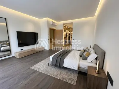 Opportunity: Villa on Boulevard M6, good price.
